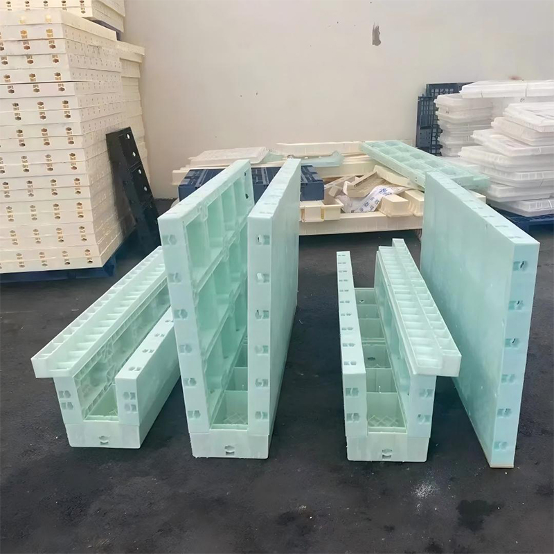 Cốp pha cốt PP+GF